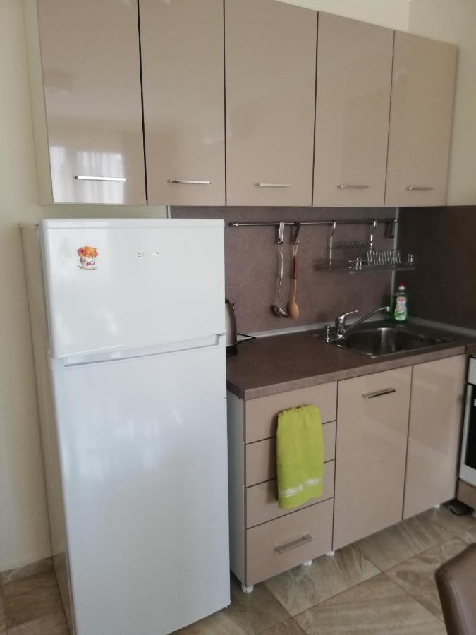 Apartamenti Zhelezovi Pomorie Exteriör bild