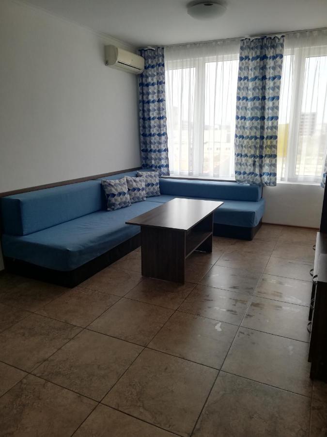 Apartamenti Zhelezovi Pomorie Exteriör bild